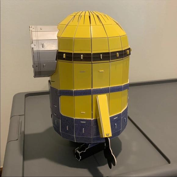 Stuart the Minion 3D Puzzle - Picture 2 of 7